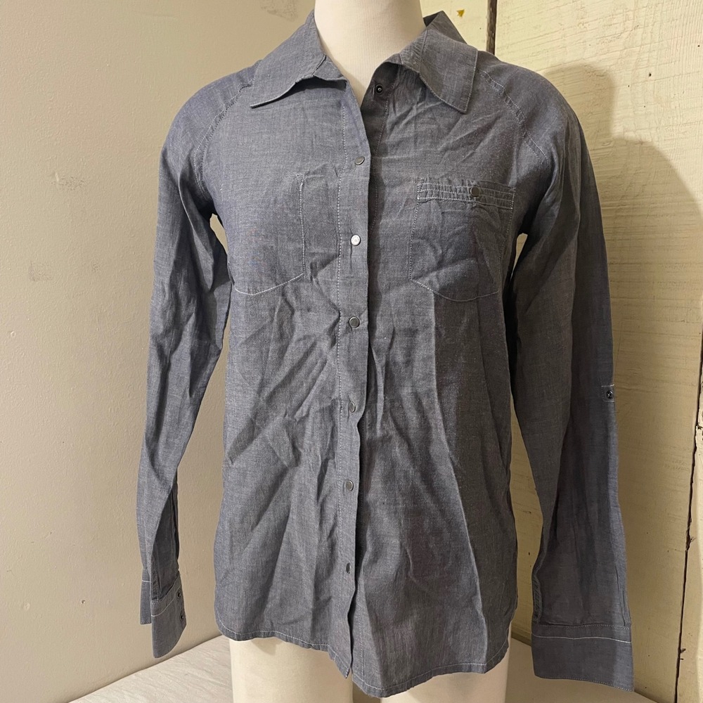 Horny Toad Women's Size S Organic Cotton Chambray‎ Button Up Shirt Blue